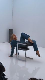 Tate McRae feet photo 12