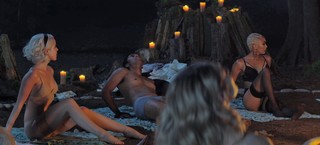 Tati Gabrielle feet photo 8