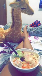 Tati Zaqui feet photo thumbnail