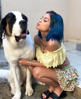 Tati Zaqui feet photo thumbnail