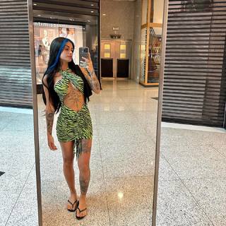 Tati Zaqui feet photo thumbnail