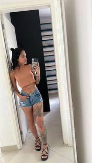 Tati Zaqui feet photo thumbnail