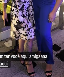 Tati Zaqui feet photo thumbnail