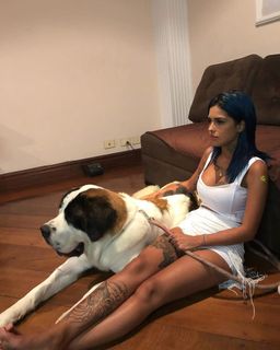 Tati Zaqui feet photo 1