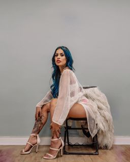 Tati Zaqui feet photo 11