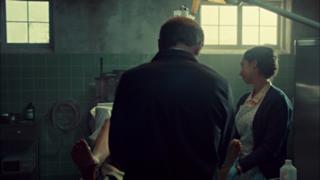 Tatiana Maslany feet photo thumbnail