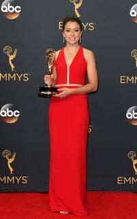 Tatiana Maslany feet photo thumbnail