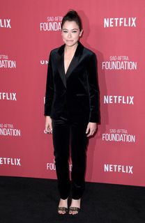 Tatiana Maslany feet photo thumbnail
