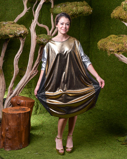 Tatiana Maslany feet photo thumbnail