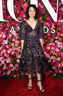 Tatiana Maslany feet photo thumbnail