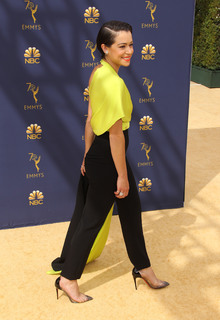 Tatiana Maslany feet photo thumbnail