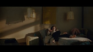 Tatiana Maslany feet photo thumbnail