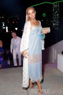 Tatiana Navka feet photo 15