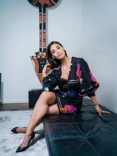 Tatiana Silva feet photo 14