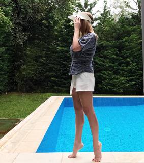 Tatiana Stefanidou feet photo thumbnail