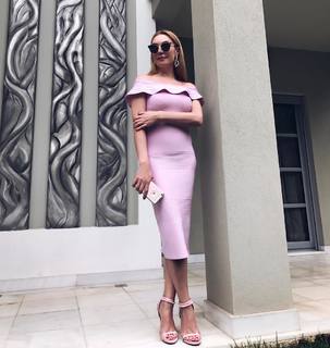 Tatiana Stefanidou feet photo thumbnail