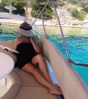 Tatiana Stefanidou feet photo thumbnail