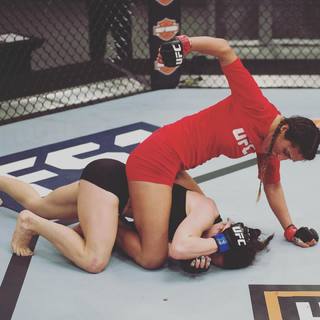 Tatiana Suarez feet photo 6