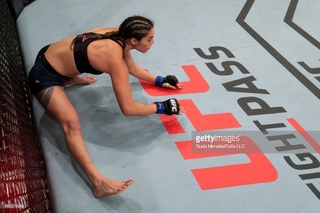 Tatiana Suarez feet photo 16