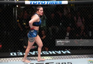 Tatiana Suarez feet photo 16