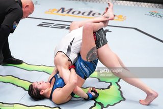 Tatiana Suarez feet photo 15