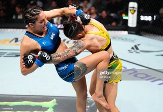 Tatiana Suarez feet photo 9