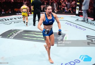 Tatiana Suarez feet photo 6