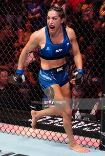 Tatiana Suarez feet photo 3