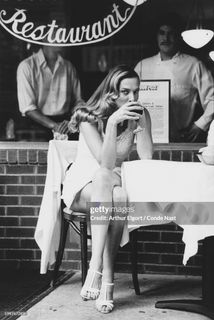 Tatjana Patitz feet photo 12