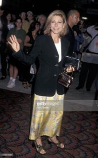 Tatum O'Neal feet photo 4