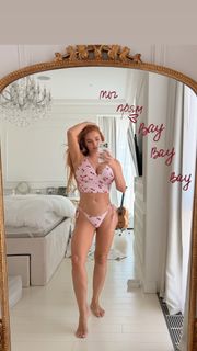Tatyana Kotova feet photo 1