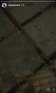 Tatá Werneck feet photo thumbnail