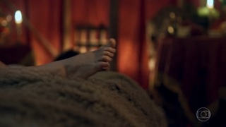 Tatá Werneck feet photo thumbnail