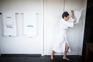 Tatá Werneck feet photo thumbnail