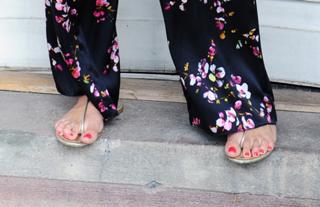 Tatána Kucharová feet photo 16