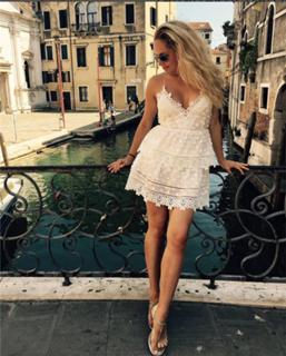Tatána Kucharová feet photo 12