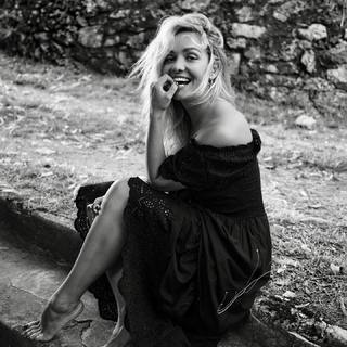 Tatána Kucharová feet photo 8