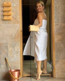 Tatána Kucharová feet photo 3