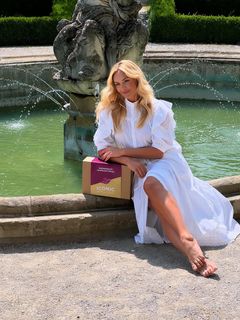 Tatána Kucharová feet photo 4