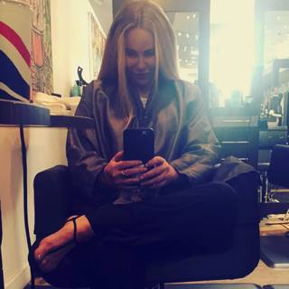 Tawny Kitaen feet photo thumbnail