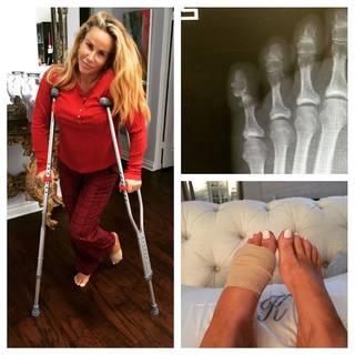 Tawny Kitaen feet photo thumbnail