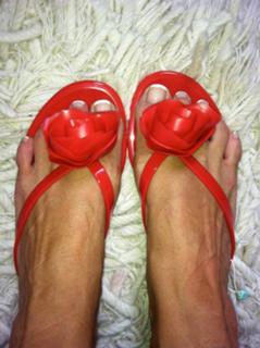 Tawny Kitaen feet photo thumbnail