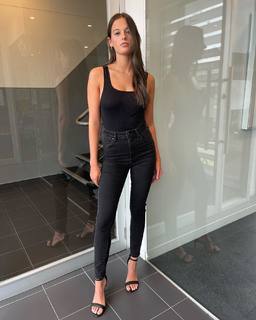 Taya Brooks feet photo 2