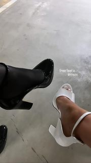 Taya Brooks feet photo 4