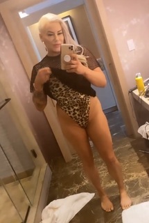 Taya Valkyrie feet photo 4