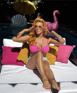 Taya Valkyrie feet photo 19