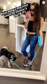 Taylor Alesia feet photo thumbnail