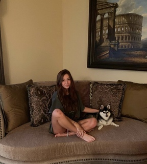 Taylor Alesia feet photo thumbnail