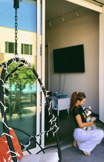 Taylor Alesia feet photo thumbnail