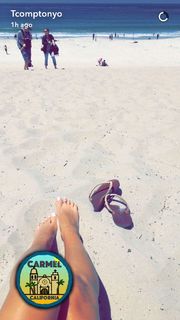 Taylor Alesia feet photo thumbnail